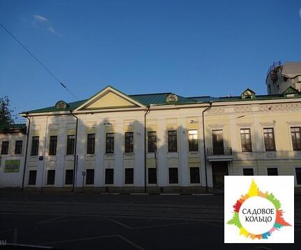 Респектабельный офисный особняк общей площадью 1400 кв.м, три этажа, Респектабельный офисный особняк общей площадью 1400 кв.м, три этажа,
