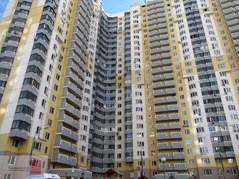 2-комнатная квартира, 70 кв.м., в ЖК "Золотой Треугольник" 2-комнатная квартира, 70 кв.м., в ЖК "Золотой Треугольник"