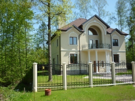 Продам кирпичный коттедж 450 кв.м. Продам кирпичный коттедж 450 кв.м.