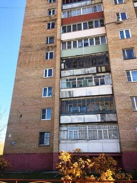 Трехкомнатная квартира в 4 микрорайоне Трехкомнатная квартира в 4 микрорайоне