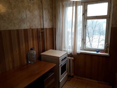 Продается 3 - х комнатная квартира на 4 - м этаже 9 - ти этажного дома Продается 3 - х комнатная квартира на 4 - м этаже 9 - ти этажного дома