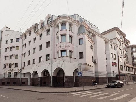 5-ти комн кв Курсовой пер, 8/2 5-ти комн кв Курсовой пер, 8/2