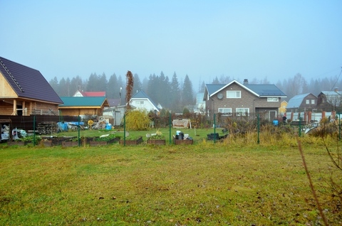 Продам участок 6 соток вблизи д.Алексино, в 30км от МКАД. Продам участок 6 соток вблизи д.Алексино, в 30км от МКАД.