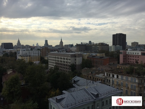 Потрясающая 2-к.кв. с террасой, 82 кв.м. в ЦАО Москвы. Потрясающая 2-к.кв. с террасой, 82 кв.м. в ЦАО Москвы.