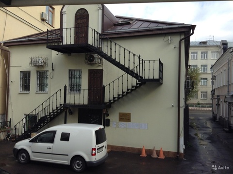 Продается отдельно стоящее здание 650 кв.м: г. Москва, Садовническая Продается отдельно стоящее здание 650 кв.м: г. Москва, Садовническая