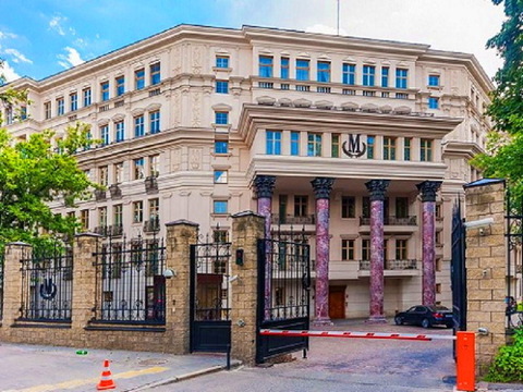 4-комнатная квартира, 157 кв.м., в ЖК "Монолит" 4-комнатная квартира, 157 кв.м., в ЖК "Монолит"