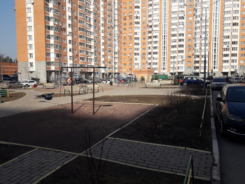 1-комнатная квартира, 37 кв.м., в ЖК "Янтарный" 1-комнатная квартира, 37 кв.м., в ЖК "Янтарный"