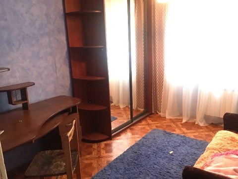 Трехкомнатная квартира в 4 микрорайоне Трехкомнатная квартира в 4 микрорайоне