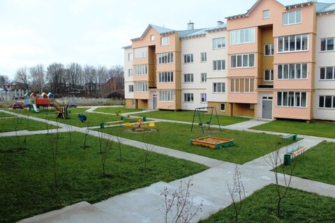 Двухкомнатная квартира в микрорайоне Заречье Двухкомнатная квартира в микрорайоне Заречье