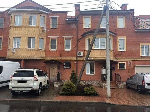 4-комнатная квартира, 173 кв.м., в ЖК "Апрельская мелодия" 4-комнатная квартира, 173 кв.м., в ЖК "Апрельская мелодия"
