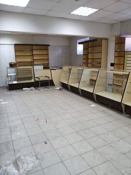 Торговое помещение свободного назначения открытой планировки, площадью . Торговое помещение свободного назначения открытой планировки, площадью .