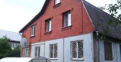 Продается 2х-этажный дом 270 кв.м на участке 10 соток Продается 2х-этажный дом 270 кв.м на участке 10 соток