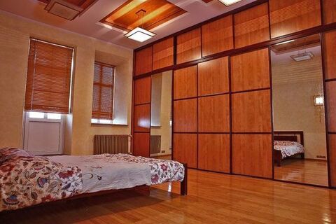 Продам трехкомнатную (3-комн.) квартиру, Зубовский б-р, 35с1, Москва г Продам трехкомнатную (3-комн.) квартиру, Зубовский б-р, 35с1, Москва г