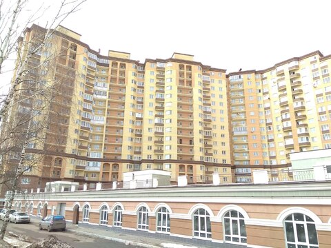 Сдам большую 1-квартиру в городе Звенигороде 18 т.р. Сдам большую 1-квартиру в городе Звенигороде 18 т.р.