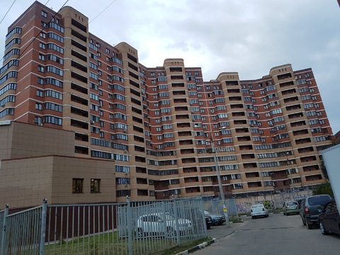 Продаётся 3 комнатная квартира Аверьянова 25 Продаётся 3 комнатная квартира Аверьянова 25