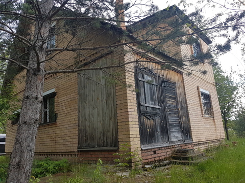 Дача в сосновом лесу Дача в сосновом лесу