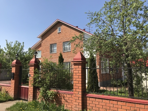 Продается 2 этажный дом и земельный участок в пос. Правдинский Продается 2 этажный дом и земельный участок в пос. Правдинский