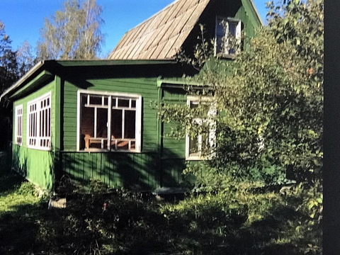 Дача в 15 км от м. Саларьево. Лесной участок. Городская ифраструктура Дача в 15 км от м. Саларьево. Лесной участок. Городская ифраструктура