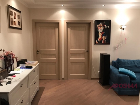 Продается трехкомнатная квартира Продается трехкомнатная квартира