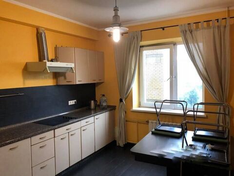 Сдам трехкомнатную квартиру в Сходне Сдам трехкомнатную квартиру в Сходне