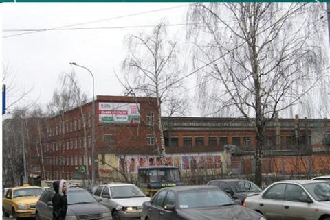 В аренду предлагается склад на 1 ом этаже в 2-х этажном здание. Высо В аренду предлагается склад на 1 ом этаже в 2-х этажном здание. Высо