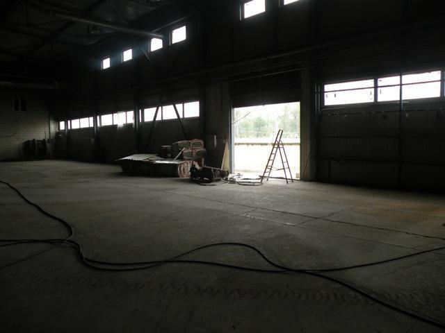 Заринск, пр-кт строителей, д. 1-й силикатный проезд 14. Площадь 2000 кв м. Склад 500 кв м. Помещение 2000 кв м.