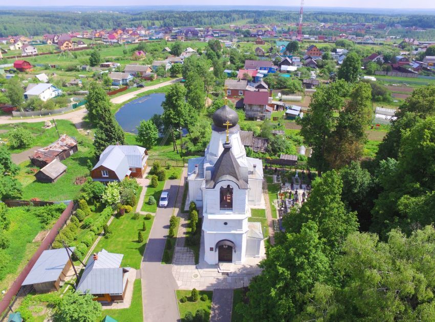 Ем села. Деулино Сергиев Посад. Церковь Спаса Нерукотворного Деулино. Деревня Деулино Сергиев Посад. Деулино - Сергиев Посад-Спасский храм.