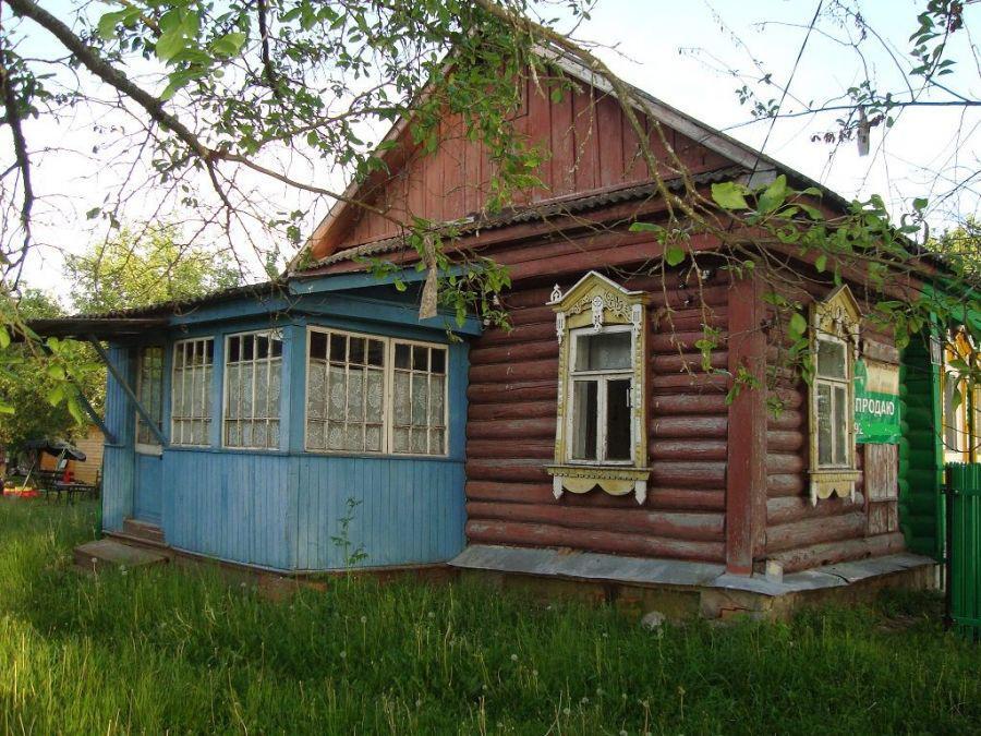 Высоково дома. Старый дом Чеховский район. Дом Высоково. Дома которые продаются в деревне Высоково. Дом в деревне Чеховский район с печкой.