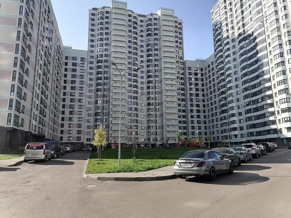 Москва, 2-х комнатная квартира, ул. Генерала Белова д.28к3, 21000000 руб.