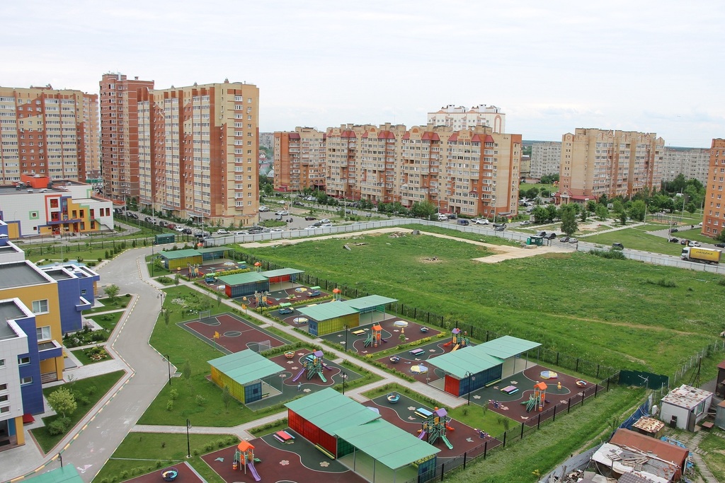 Город домодедово лунная. Микрорайон Дружба Домодедово. Домодедово, мкр Западный, ул Лунная, д 19, корп 1. Домодедово, ул дружбы, 7. Лунная 19 к 1 Домодедово.