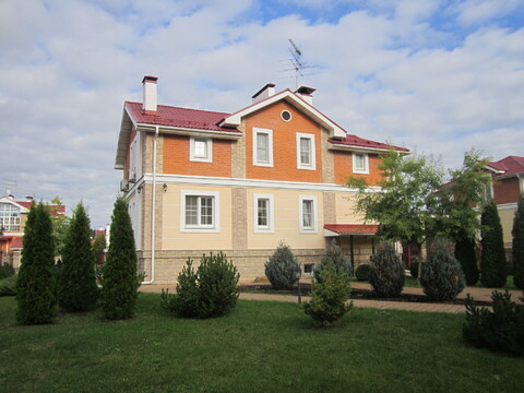 Продается загородный дом для круглогодичного проживания в пригороде МО, 26500000 руб.