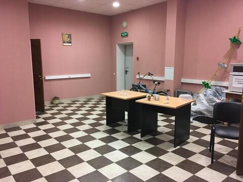 Офисный блок состоит из двух кабинетов 20 кв, 11000 руб.