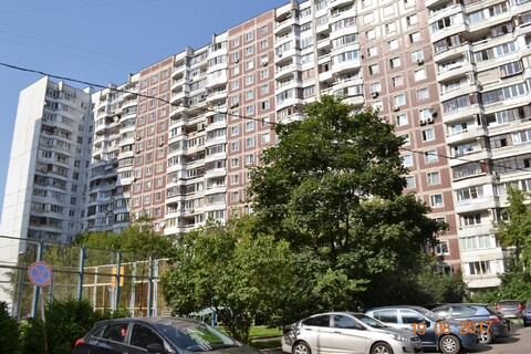 Москва, 2-х комнатная квартира, ул. Базовская д.14, 6700000 руб.