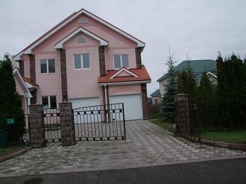 Продажа коттеджа в поселке на Рублёвке по низкой цене, 49433085 руб.