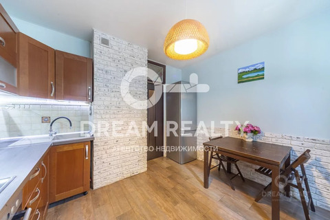 Москва, 2-х комнатная квартира, ул. Герасима Курина д.14к2, 18000000 руб.