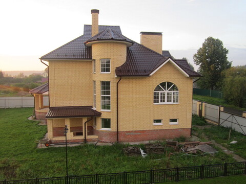 Продается 2 этажный коттедж и земельный участок в д. Введенское, 12300000 руб.