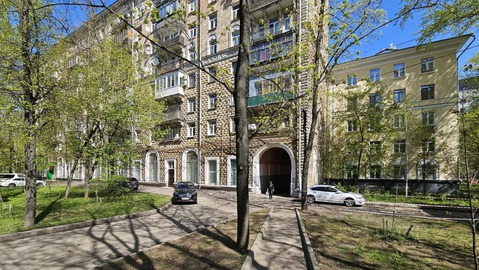 Продажа трехкомнатной квартиры 105.0м Новозаводская ул., 2, Москва, ...