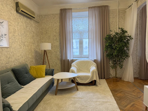 Москва, 2-х комнатная квартира, Кутузовский пр-кт. д.22, 100000 руб.