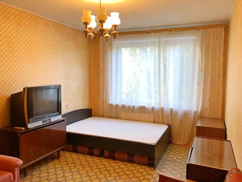 Сдаю большую комнату в 3-к квартире рядом с метро Печатники, 14000 руб.
