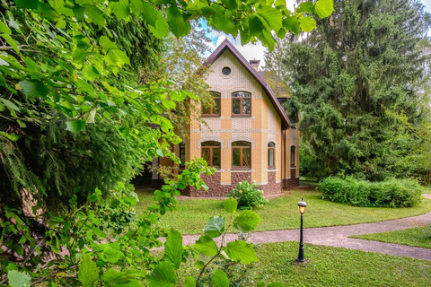 Продажа дома, Апрелевка, Наро-Фоминский район, 3-й Центральный проезд, 35400000 руб.