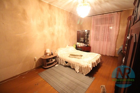 Продается комната в 3-х комнатной квартире на улице Чистова, 2600000 руб.