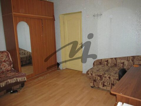 Продажа. Комната в трехкомнатной квартире, 850000 руб.