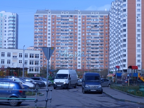 Москва, 1-но комнатная квартира, проспект Защитников Москвы д.15, 4500000 руб.