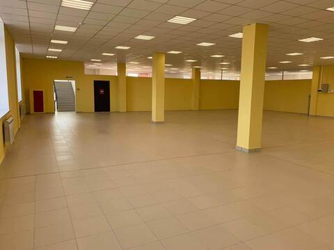 Псн с хорошим ремонтом 350 кв.м, большие окна Псн с хорошим ремонтом 350 кв.м, большие окна