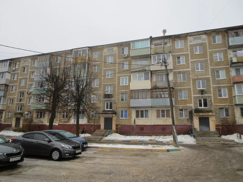 Продам 1 к. квартиру в г. Серпухов около ж/д вокзала ул. Советская 103