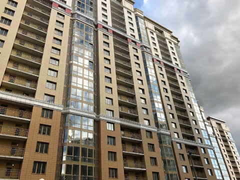 Москва, 3-х комнатная квартира, ул. Мосфильмовская д.88 к4, 33700000 руб.