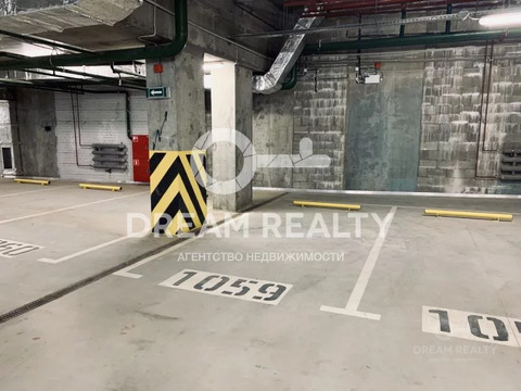 Продажа машиноместа 13,25 кв.м, ул. Поляны, 5к2, 1400000 руб.