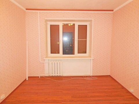 Комната в 4-х ком. квартире 13 (кв.м). Этаж: 3/5 кирпичного дома., 450000 руб.