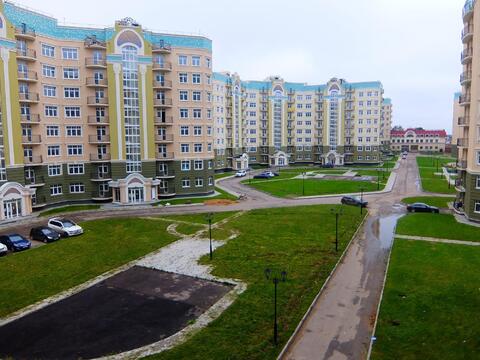 Ильинское-Усово, 2-х комнатная квартира, Александра Невского д.2, 8000000 руб.
