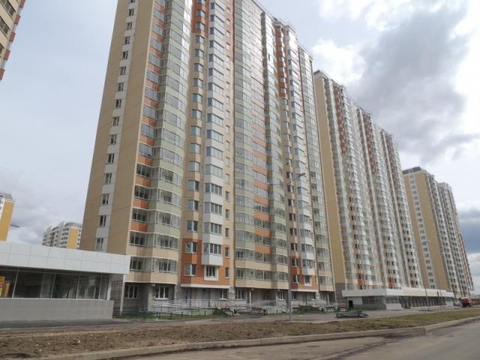 Железнодорожный, 1-но комнатная квартира, проспект Героев д.7, 3330000 руб.